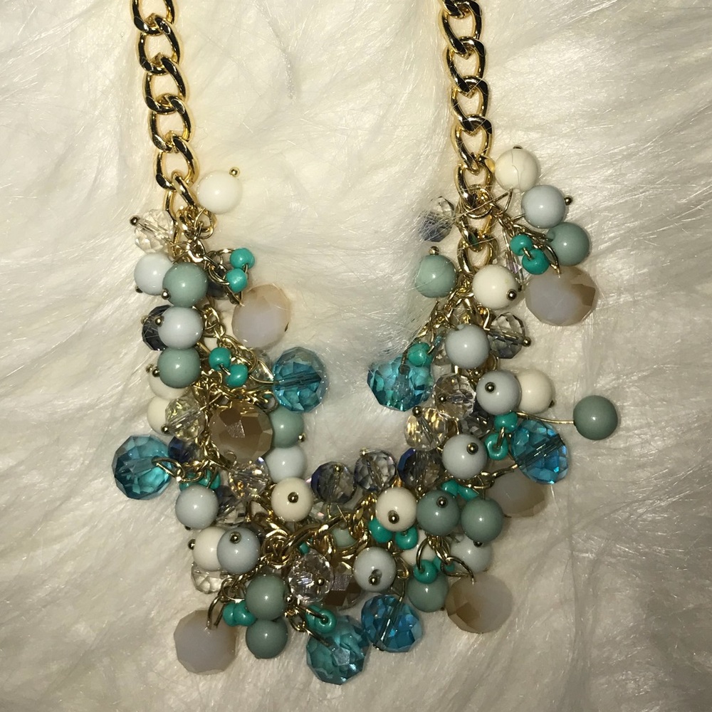Statement necklace